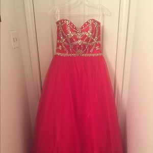 Red prom dress