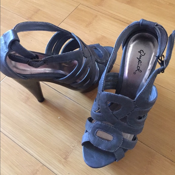 Chunky platform heels - Picture 3 of 4