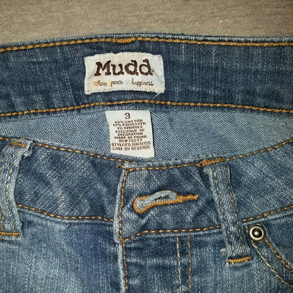 Mudd Medium Wash Skinny Jeans - Picture 2 of 3