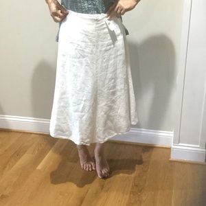 White Linen Banana Republic skirt size 4