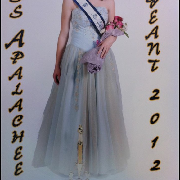 Pageant dress