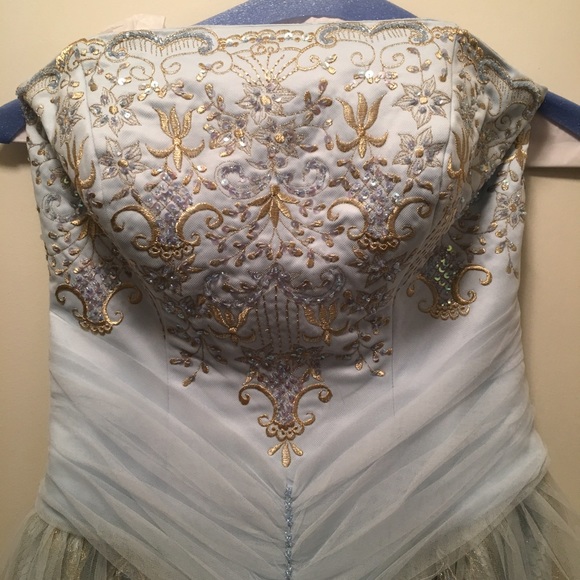 Pageant dress - Picture 2 of 4