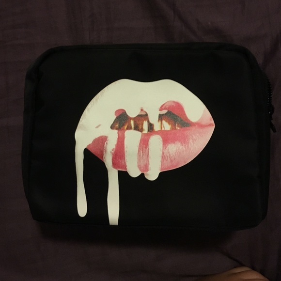 Kylie Birthday Makeup Bag - Picture 3 of 3