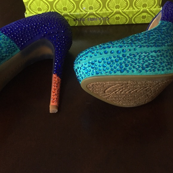 Gianni Bini Jaysie jewel-detail pump - Picture 3 of 3