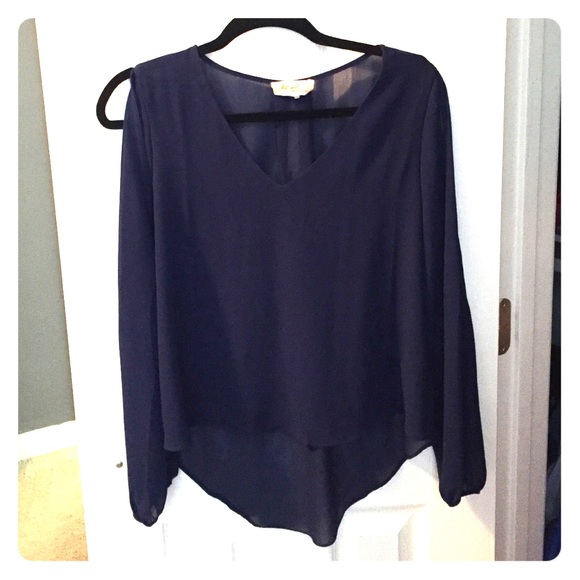 Lost April blue chiffon top with sleeve slits