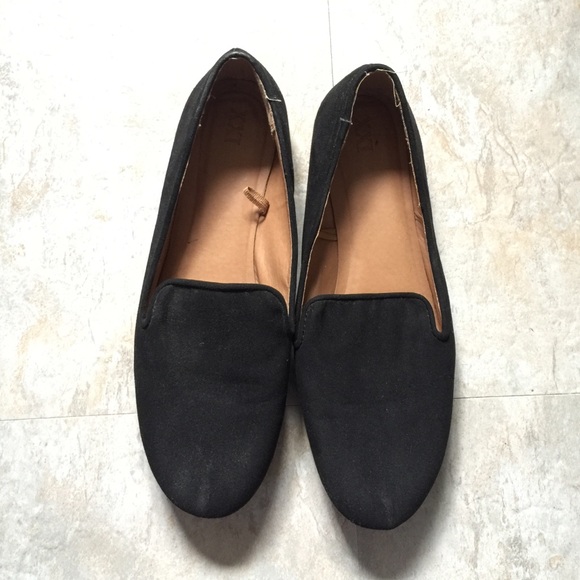 Black flats