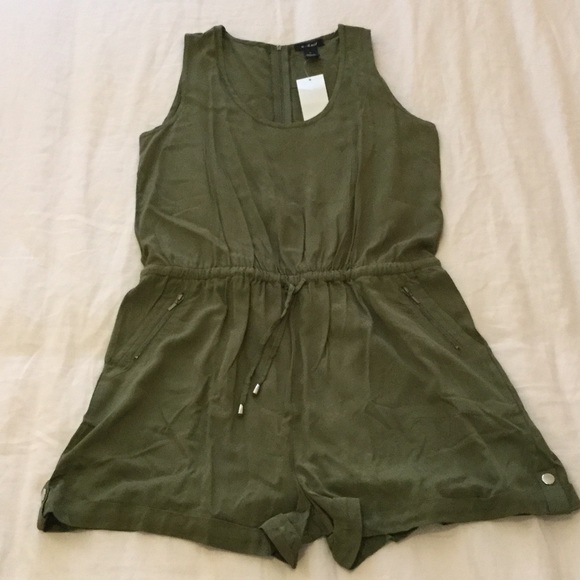 Romper with adjustable waist