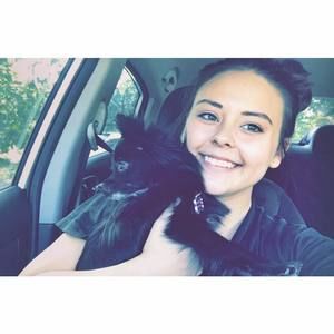 Meet your Posher, Sara nicole