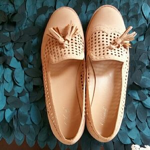 NWOT Wanted Laser cut and tassled shoe