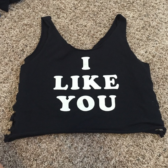 Crop top