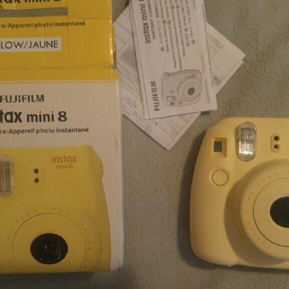 Fujifilm- Instax mini 8- yellow
