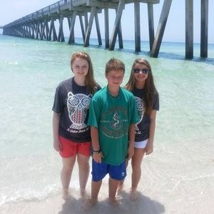 Meet your Posher, Andrea