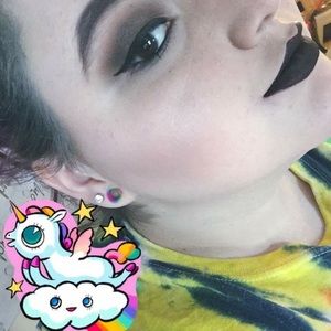 Meet your Posher, Carrie