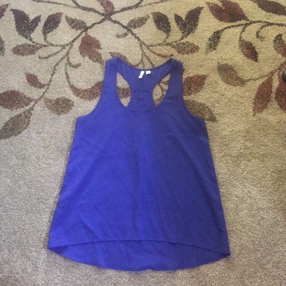 Blue sleeveless blouse