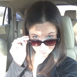 Meet your Posher, Allison
