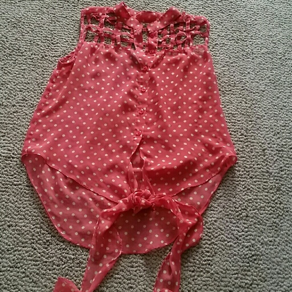 Rue 21 Tank - Picture 1 of 1