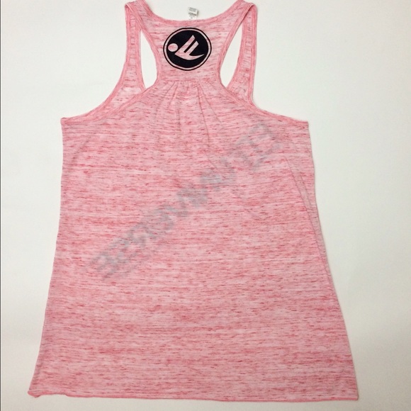 Tee🔵 - Picture 3 of 4