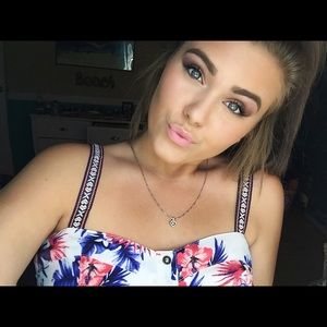 Meet your Posher, Marissa