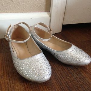little girls slip ons