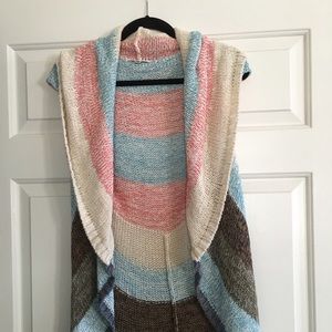 CAbi circle sweater vest! Size small