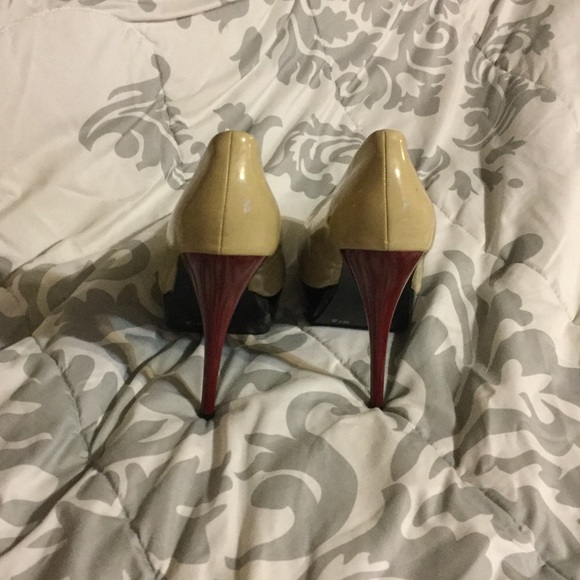 Pumps - Picture 3 of 4