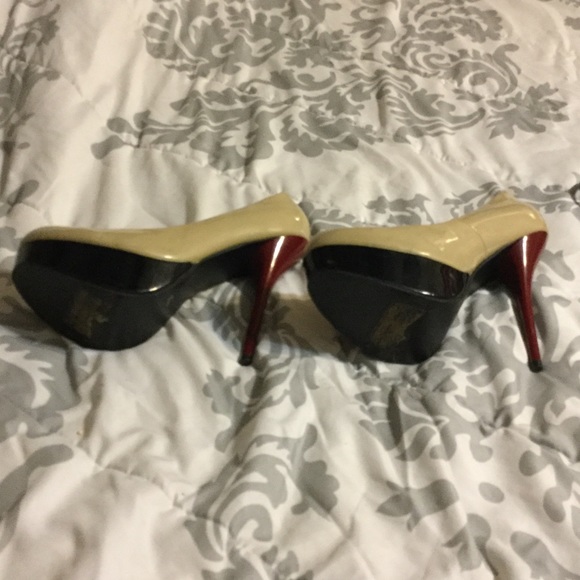 Pumps - Picture 4 of 4