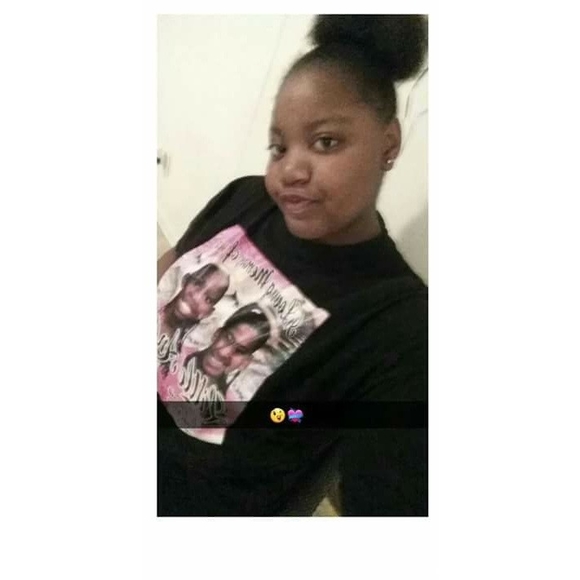 Meet your Posher, Nishã - Picture 1 of 1