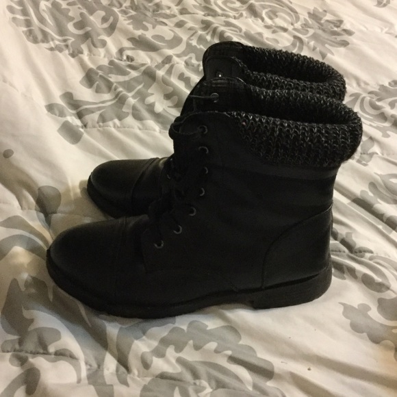 Boots - Picture 2 of 4