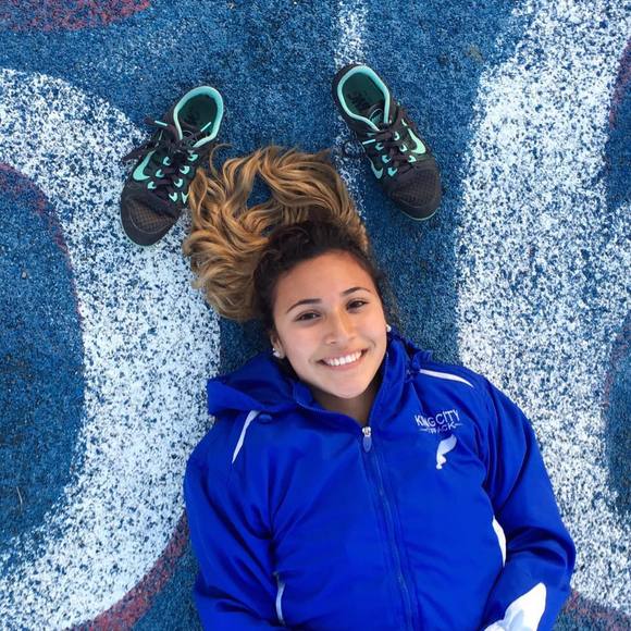 Meet your Posher, Stephanie - Picture 1 of 1