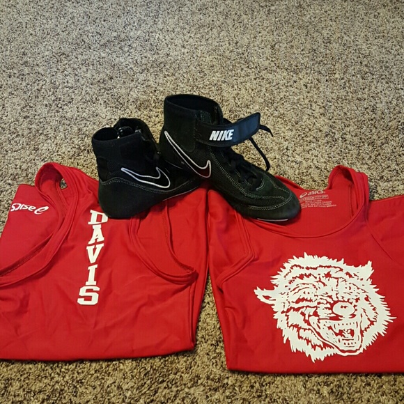 Nike wrestling shoes Y5