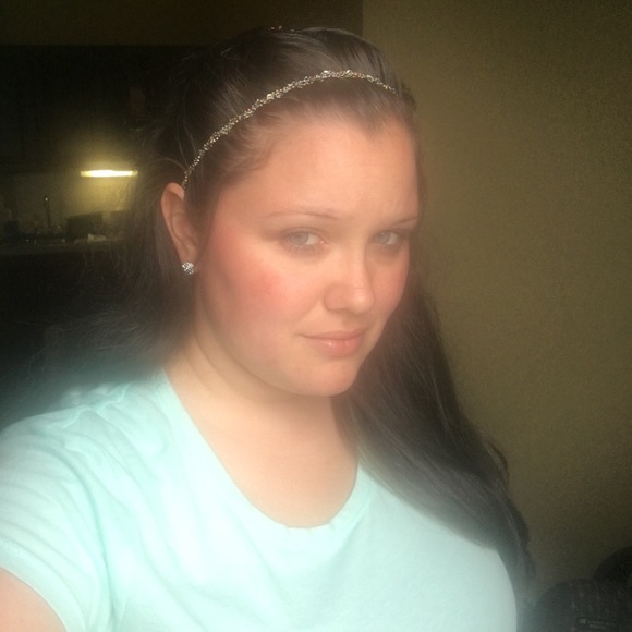 Meet your Posher, Brandy - Picture 1 of 1