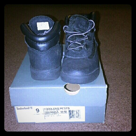 Black toddler timberland boots - Picture 1 of 3