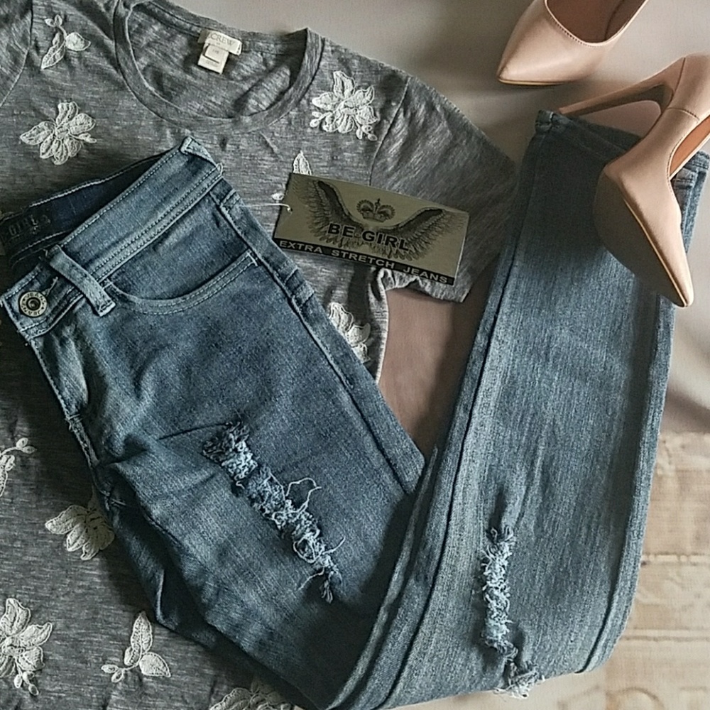 Rhinestone Distressed Skinny Jeans NEW