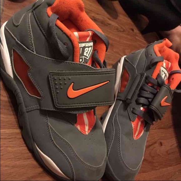 Men's Diamond Turf Series Nikes