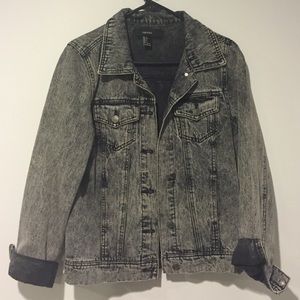 Forever 21 Grey Acid Wash Denim Jean Jacket