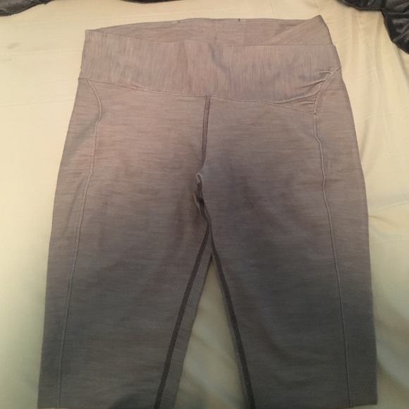 Lovely pair of lulu lemon leggings