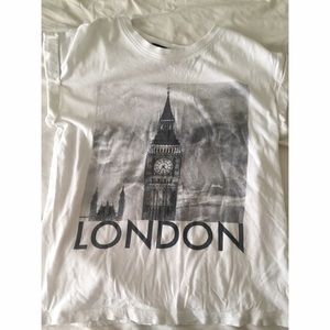 London graphic T forever 21