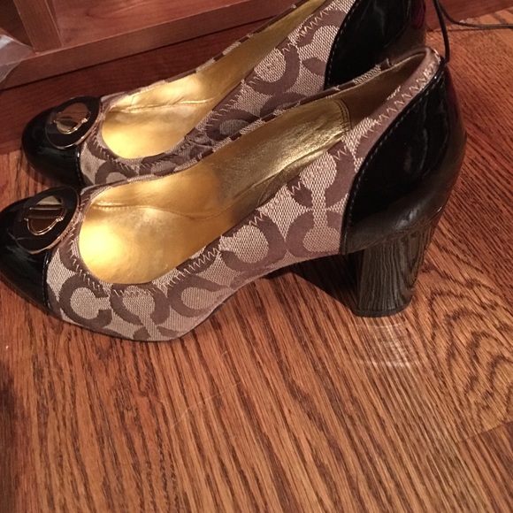 Shoes - Picture 2 of 3