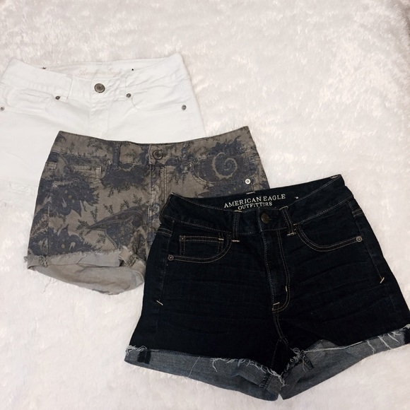 3 American Eagle Shorts. Size 6