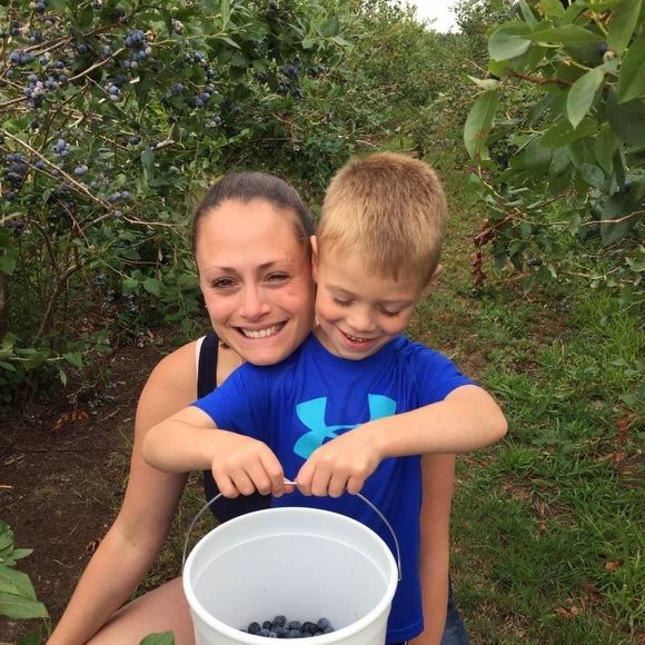 Meet your Posher, Emily