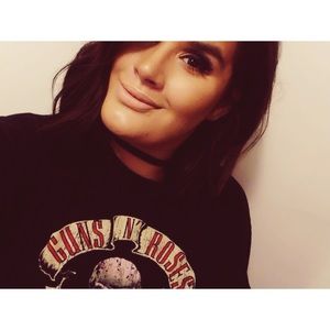 Meet your Posher, Rebecca