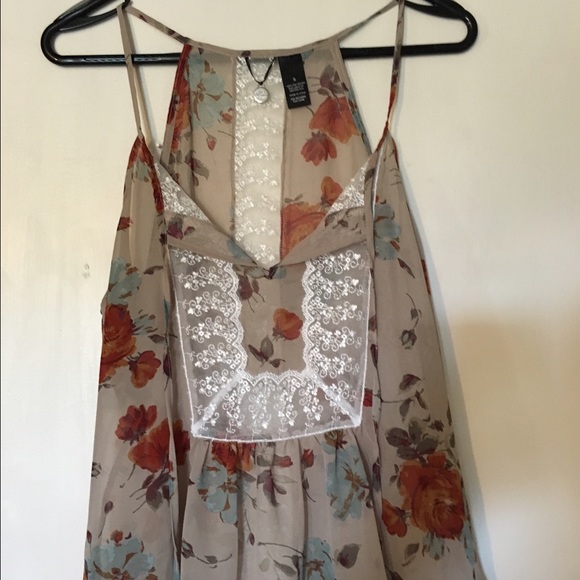 Worn Once! Beautiful summer cami!!