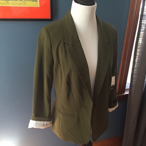 Kensie Rebekah Contrast Blazer - Picture 2 of 4