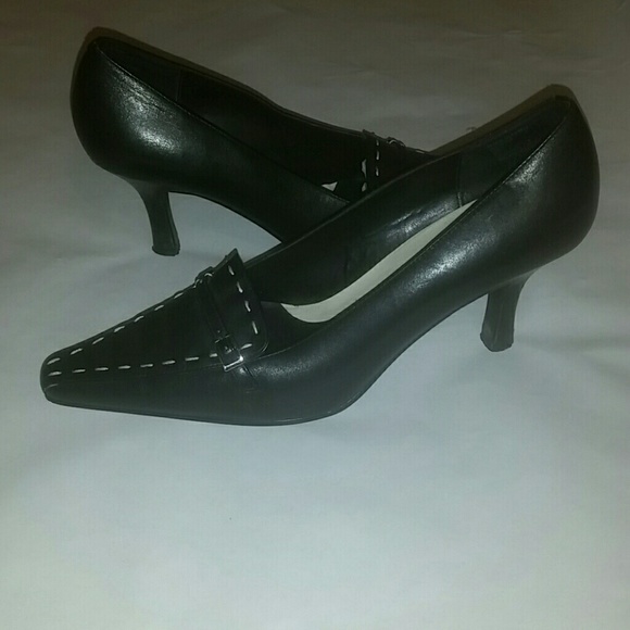 Shoes - Picture 2 of 2