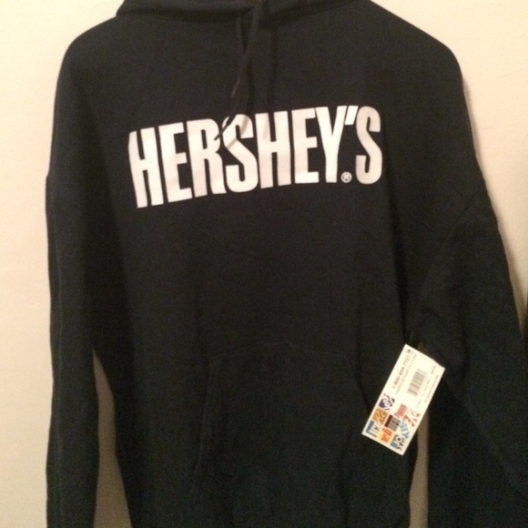Hershey Park hoodie! Navy blue, never worn!