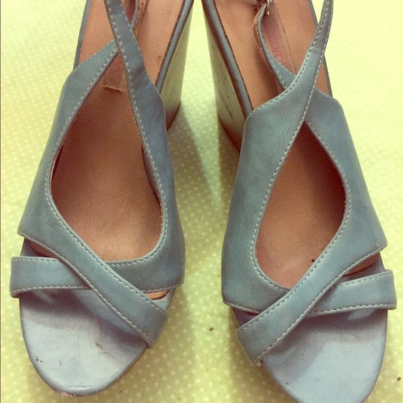 Platform open toe strappy heels in turquoise