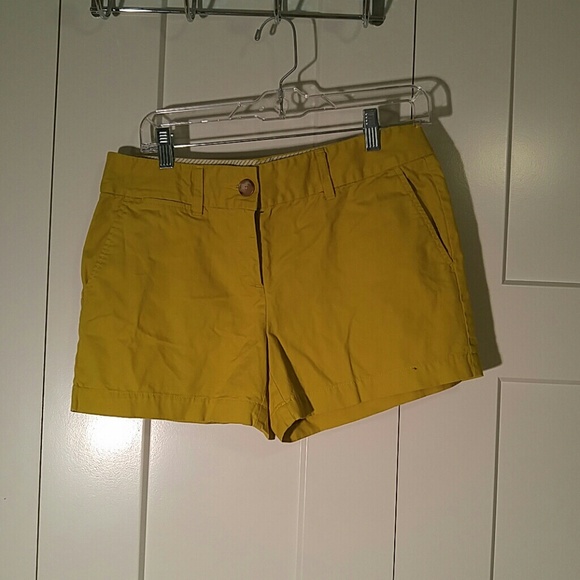 Green shorts - Picture 1 of 1