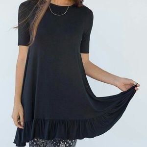 Agnes and Dora ruffle tunic