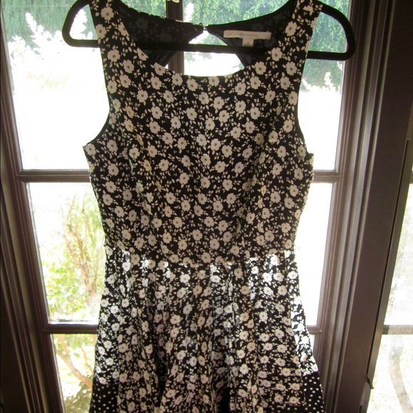 SALE today only! Lauren Conrad B&W dress!