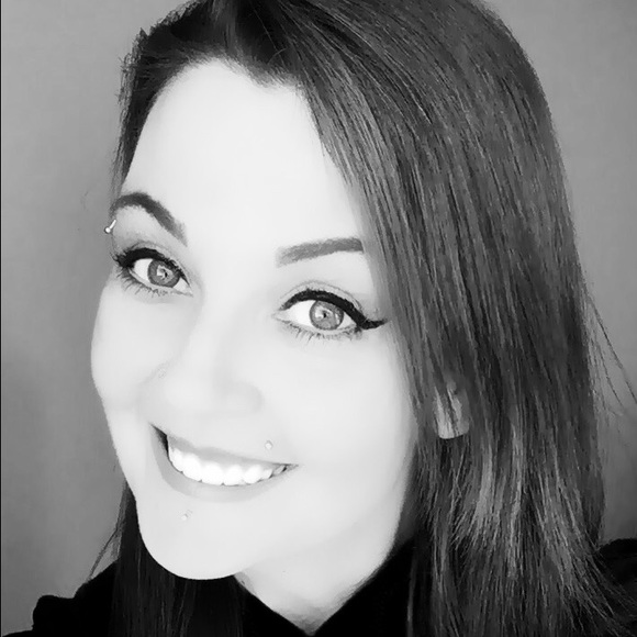 Meet your Posher, Bella - Picture 2 of 2